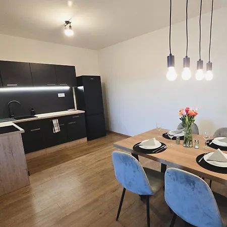 Exkluzivny S Parkovanim V Centre Kosic, Imperial N5 *